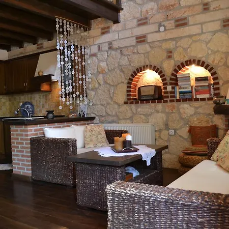 Artemis Stone House Ferienhaus Psakoudia