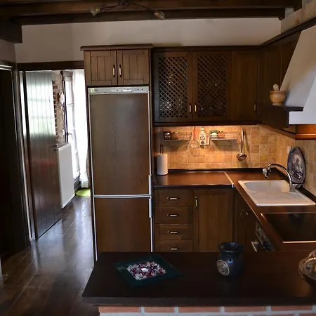 Artemis Stone House Ferienhaus *