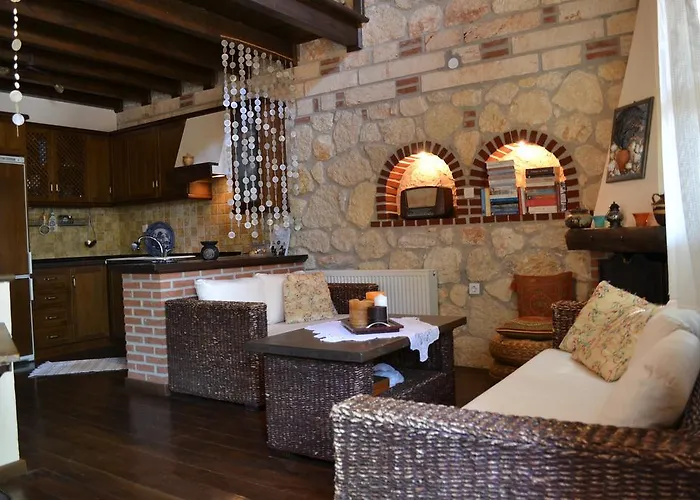 Artemis Stone House Tatil Evi Psakoudia