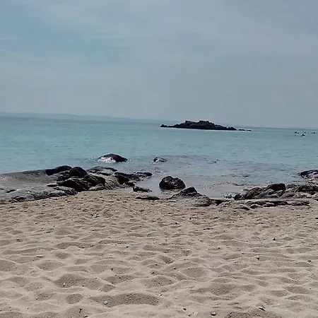 بيت للعطل Artemis Stone House *