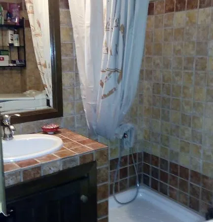 Artemis Stone House بيت للعطل بساكوذيا