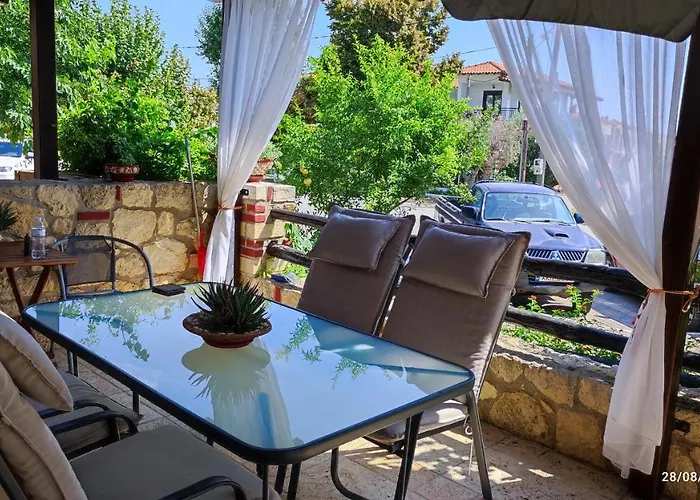 度假居 Artemis Stone House *