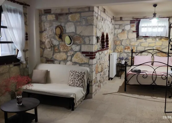 Artemis Stone House 度假居 *